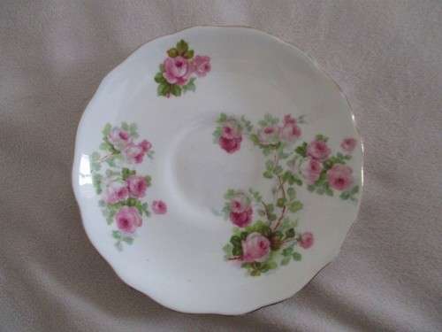 VINTAGE ENGLISH CUP AND SAUCER WITH PRETTY PINK ROSES
