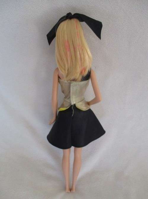 PRETTY MATTEL BARBIE DOLL
