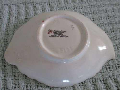 VINTAGE CARLTONWARE SOAP DISH/TRINKET DISH - YELLOW WITH FOXGLOVES PATTERN