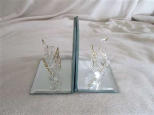 SO DELICATE AND ENCHANTING - GLASS SWANS ON A PAIR OF MIRROR STANDS -  LITTLE CARD/DIARY STANDS?