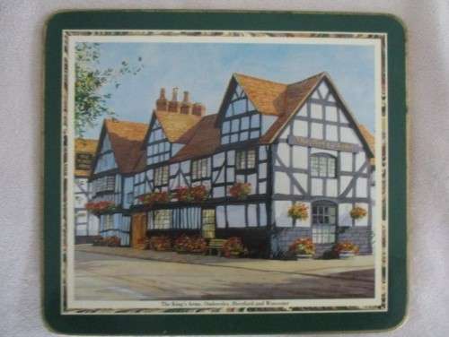 A BOXED SET OF SIX VINTAGE CLOVERLEAF  PLACEMATS /TABLE MATS DEPICTING OLD ENGLISH INNS