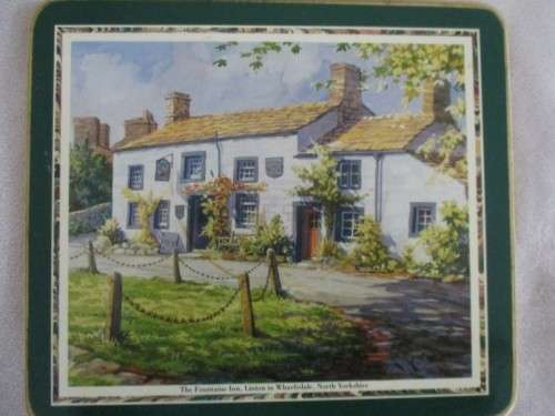 A BOXED SET OF SIX VINTAGE CLOVERLEAF  PLACEMATS /TABLE MATS DEPICTING OLD ENGLISH INNS