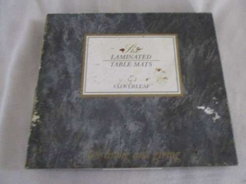 A BOXED SET OF SIX VINTAGE CLOVERLEAF  PLACEMATS /TABLE MATS DEPICTING OLD ENGLISH INNS