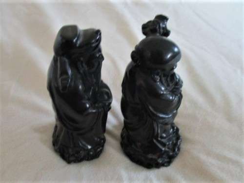 TWO DETAILED RESIN FIGURINES OF CHINESE IMMORTALS
