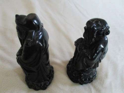 TWO DETAILED RESIN FIGURINES OF CHINESE IMMORTALS