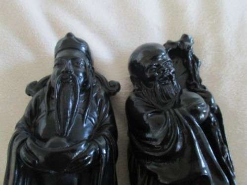 TWO DETAILED RESIN FIGURINES OF CHINESE IMMORTALS