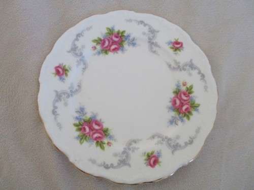 ROYAL ALBERT `TRANQUILLITY` SIDE/CAKE PLATE