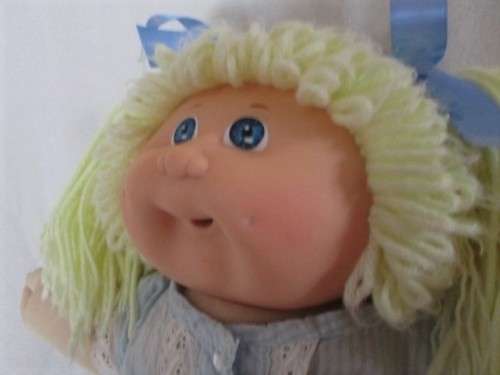 NOT OFTEN FOUND THESE DAYS - VINTAGE 1984 CABBAGE PATCH DOLL WITH SIGNATURE - IN GREAT CONDITION