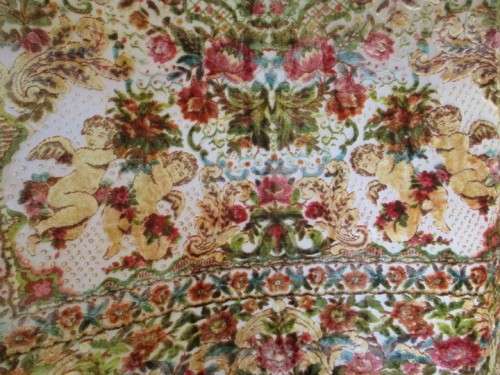 ITALIAN CRAFTMANSHIP!  VINTAGE ITALIAN CHERUB AND FLORAL VELVET TAPESTRY BEDSPREAD/THROW - PERFECT!!