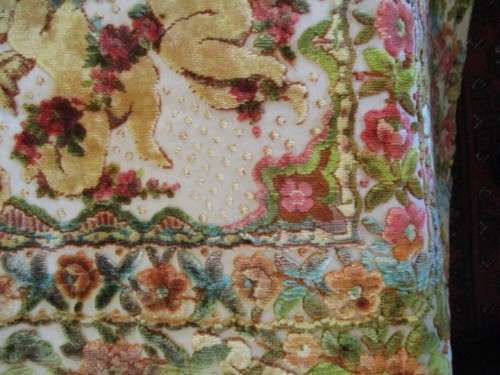 ITALIAN CRAFTMANSHIP!  VINTAGE ITALIAN CHERUB AND FLORAL VELVET TAPESTRY BEDSPREAD/THROW - PERFECT!!