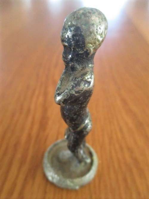ULTRA RARE VINTAGE/ANTIQUE LEAD FIGURES OF SAN (BUSHMAN) MAN AND WOMAN - NEED REPAINTING