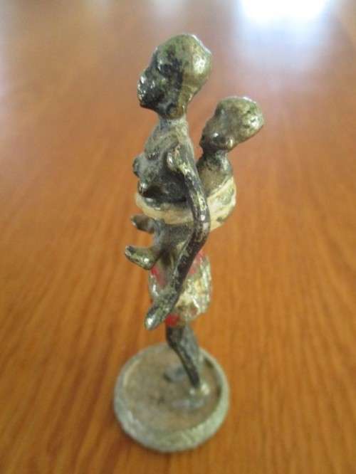 ULTRA RARE VINTAGE/ANTIQUE LEAD FIGURES OF SAN (BUSHMAN) MAN AND WOMAN - NEED REPAINTING