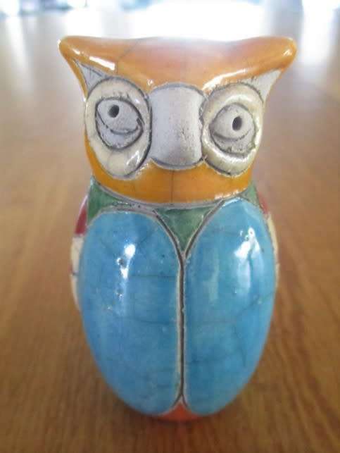 SMALL COLLECTABLE SIGNED RAKU OWL - YELLOW HEAD  (GREAT CONDITION - IGNORE REFLECTIONS)