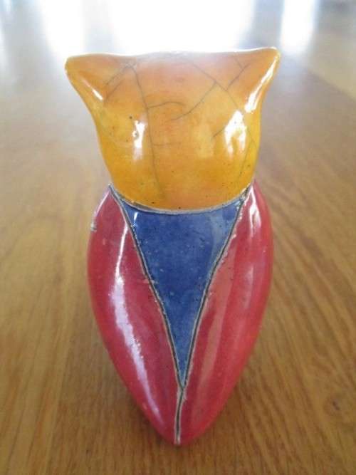 SMALL COLLECTABLE SIGNED RAKU OWL - YELLOW HEAD  (GREAT CONDITION - IGNORE REFLECTIONS)