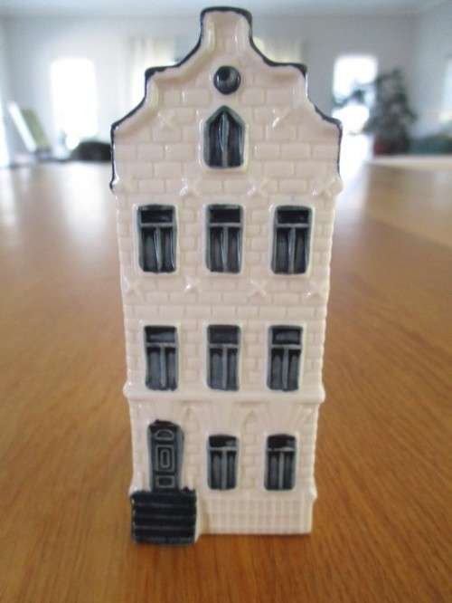 BLUE DELFTS KLM BOLS MINIATURE HOUSE NO.45