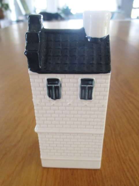 BLUE DELFTS KLM BOLS MINIATURE HOUSE NO.45