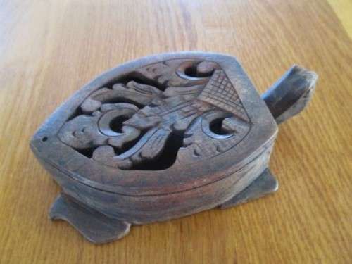 TWO VINTAGE MALAYAN TURTLES - TRINKET BOX AND CANDLE/INCENSE HOLDER PLUS TINY STONE & BRASS TORTOISE