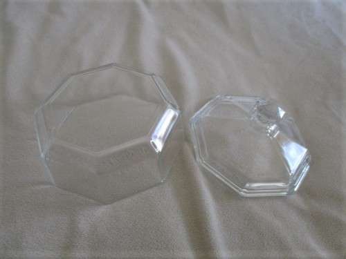 A NICE-SIZED OCTAGONAL ARCOROC, FRANCE CLEAR GLASS TRINKET HOLDER WITH LID