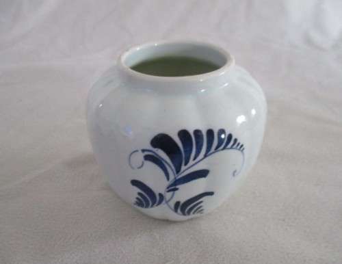 THREE SMALL DELFT COLLECTABLES