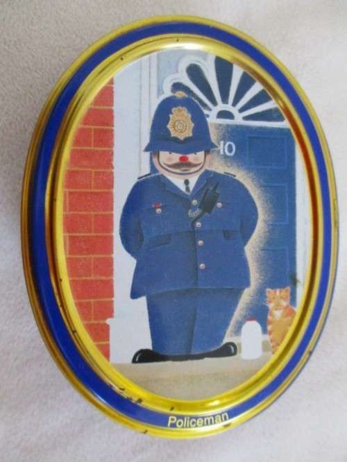 A CUTE BENTLEY`S OF LONDON FRUIT BONBONS TIN FROM THEIR SOUVENIR COLLECTION