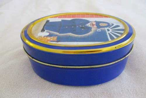A CUTE BENTLEY`S OF LONDON FRUIT BONBONS TIN FROM THEIR SOUVENIR COLLECTION