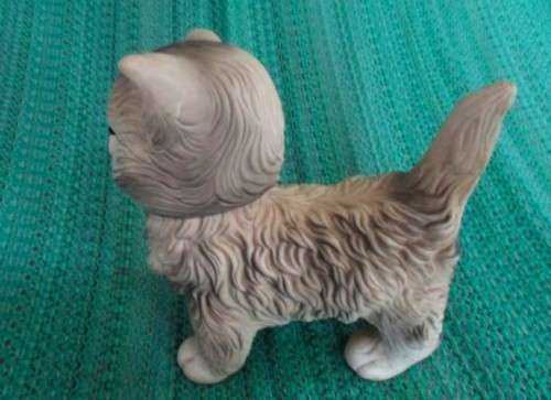 LARGE VINTAGE 1960`s  RUBBER CAT WITH OPEN/CLOSE EYES AND ROTATING HEAD