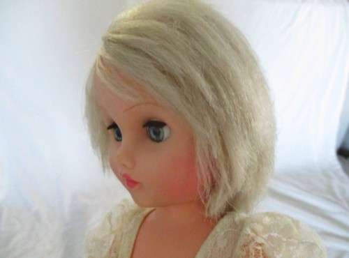 PRETTY VINTAGE 48CM TALL TEEN DOLL WITH TWISTY WAIST AND OPEN/CLOSE EYES