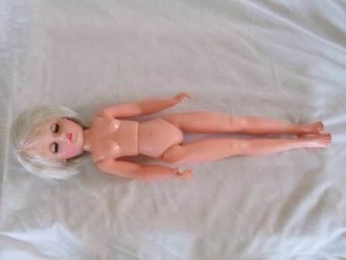 PRETTY VINTAGE 48CM TALL TEEN DOLL WITH TWISTY WAIST AND OPEN/CLOSE EYES