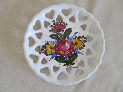VINTAGE HAND PAINTED DISPLAY PLATE  WITH ROSE (SIGNED BY ARTIST)