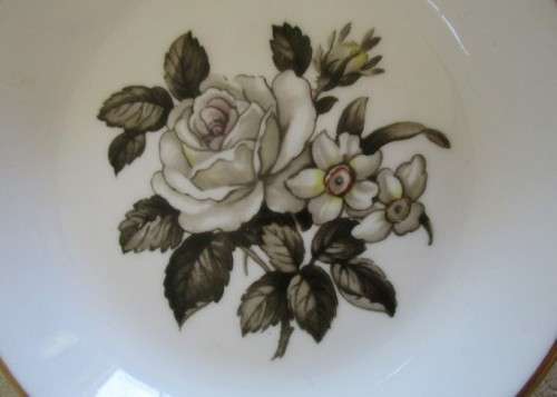 TWO ROYAL WORCESTER FINE BONE CHINA PIN DISHES - WHITE ROSE DESIGN