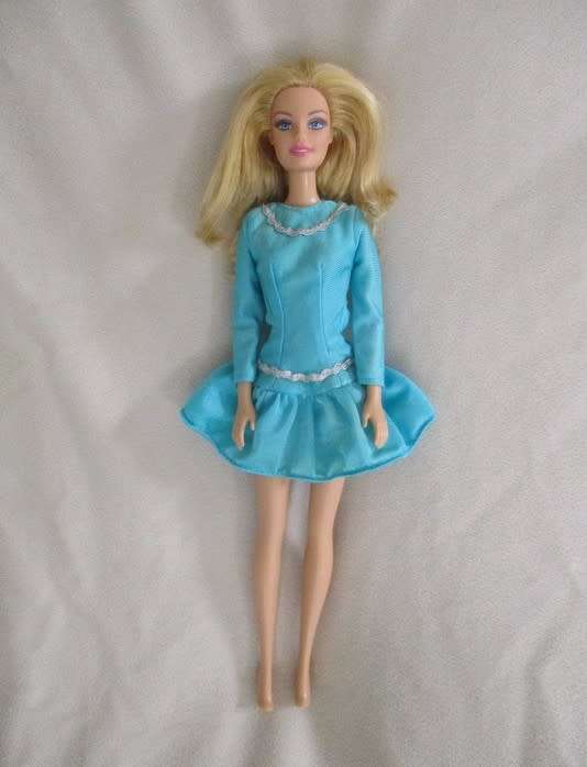 PRETTY MATTEL BARBIE DOLL IN ORIGINAL BARBIE DRESS