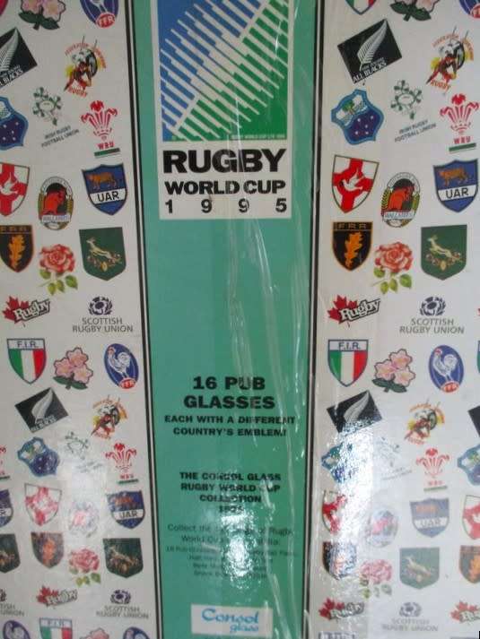 CELEBRATE WITH THIS SET OF 1995 WORLD CUP RUGBY GLASSES (SIXTEEN IN ORIGINAL BOX)