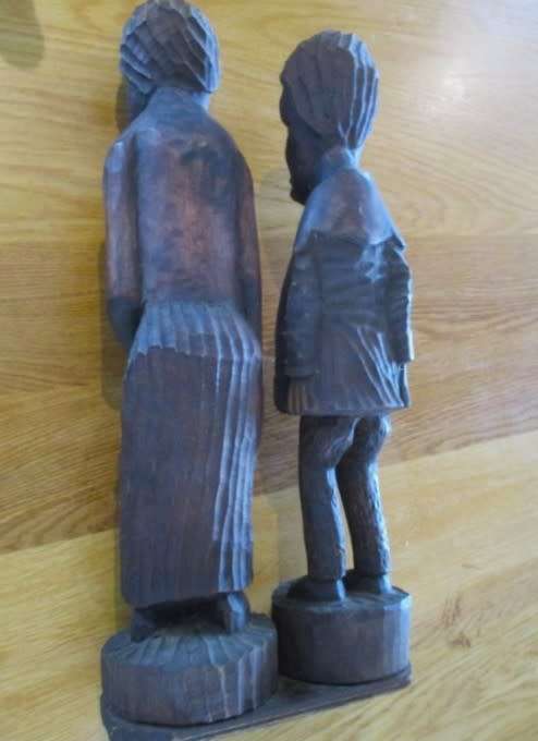 LARGE HAND CARVED AFRICAN STATUE OF MAN AND WOMAN