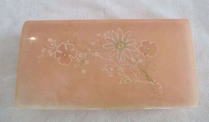 FOR JENNYPR ONLY - VINTAGE 1950`s ALABASTER KEEPSAKE/JEWELLERY BOX MADE IN ITALY