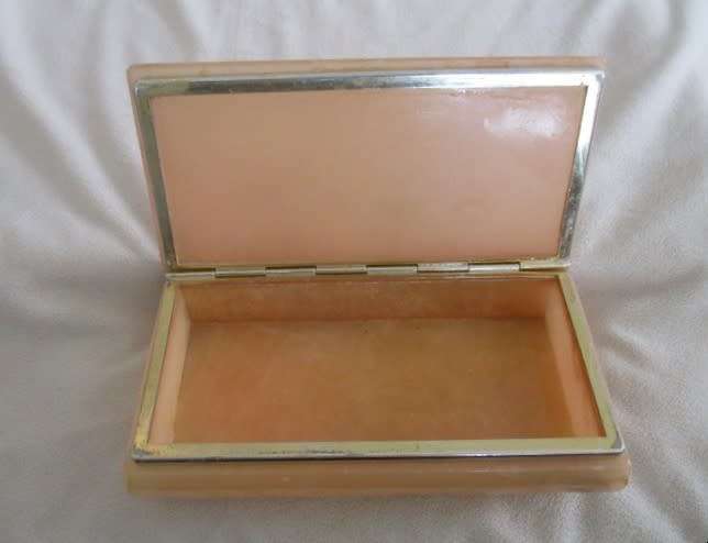 FOR JENNYPR ONLY - VINTAGE 1950`s ALABASTER KEEPSAKE/JEWELLERY BOX MADE IN ITALY