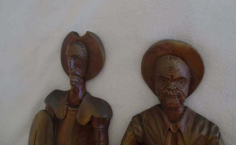 DON QUIXOTE AND SANCHO PANZA - TWO HAND CARVED WOODEN PLAQUES - QUIRKY DECOR!!