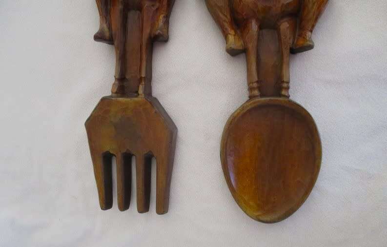 DON QUIXOTE AND SANCHO PANZA - TWO HAND CARVED WOODEN PLAQUES - QUIRKY DECOR!!