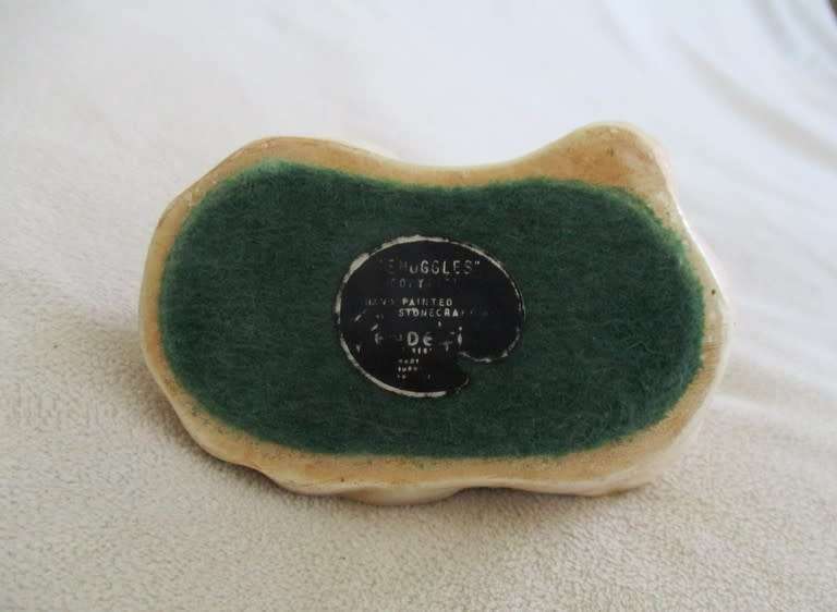 CUTE, COLLECTABLE VINTAGE PENDELFIN HANDCRAFTED STONECRAFT BUNNY `SNUGGLES`