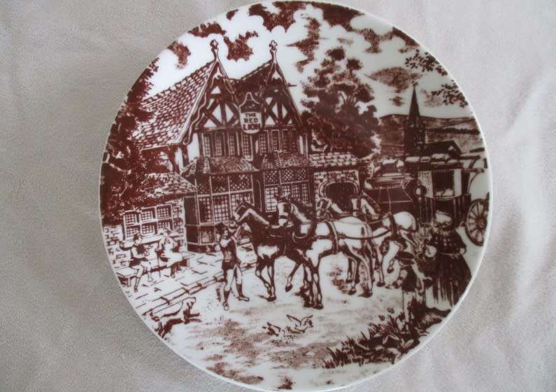 TWO CONSTANTIA FINE CHINA PLATES - THE RED LION - ONE BLUE AND WHITE AND ONE BROWN AND WHITE