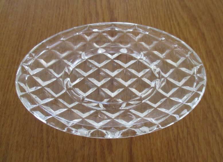 EXQUITE SMALL CRYSTAL SAUCE BOAT AND LIDDED MINT DISH