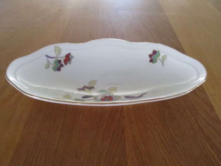 WOW!!  RARE ANTIQUE 1920`s PIRKENHAMMER, CZECHOSLOVAKIA HAND PAINTED OVAL DISH
