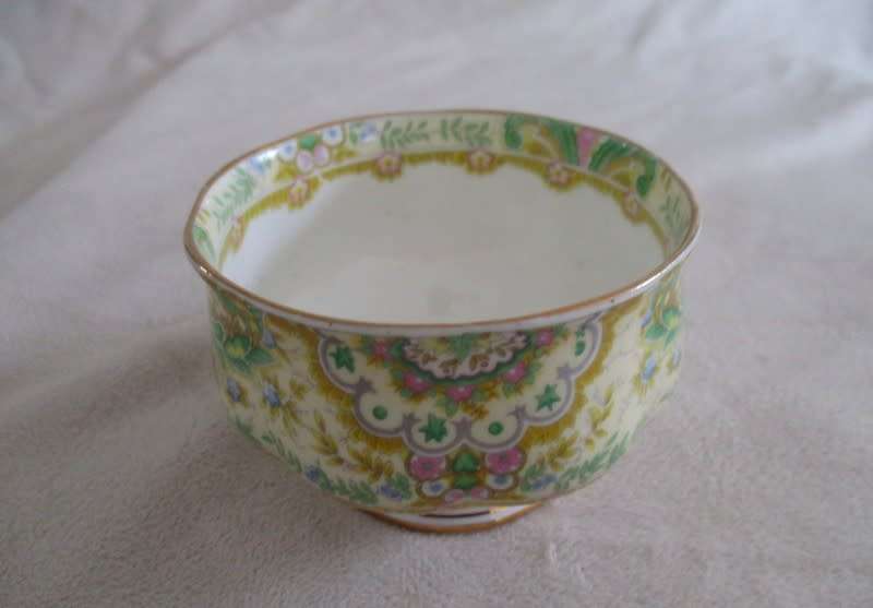 RARE VINTAGE 1930`s ROYAL ALBERT `PAISLEY SHAWL` CREAMER AND SUGAR BASIN