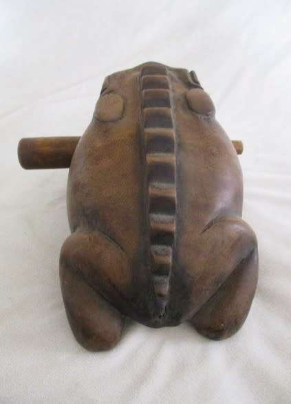 Large vintage Thailand wooden Lucky Frog Guiro Rasp musical instrument