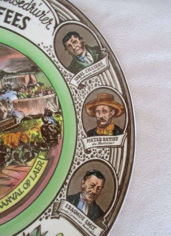 LARGE VINTAGE 1938 ROYAL DOULTON `VOORTREKKER-EEUFEES` DISPLAY PLATE WITH HANGER