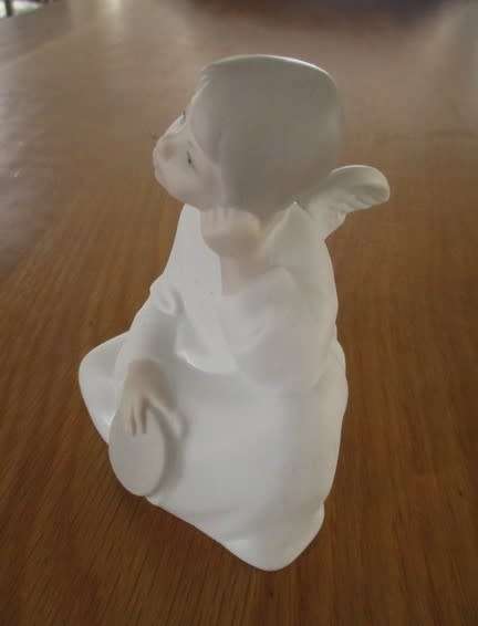 Vintage Nao Lladro angel with tambourine