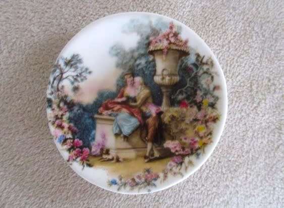 SIX ROMANTIC SCENES VINTAGE JOHNSON, ENGLAND FINE CHINA TINY PLATES/BUTTER PATS