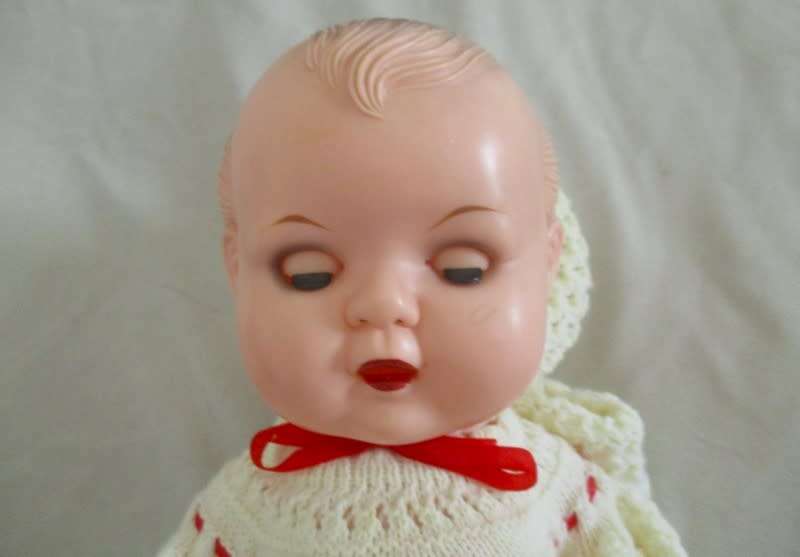 VINTAGE GENUINE OK KADER DOLL WITH DARTING TONGUE, SIDEWAYS-MOVING, OPEN/CLOSE EYES - B3518