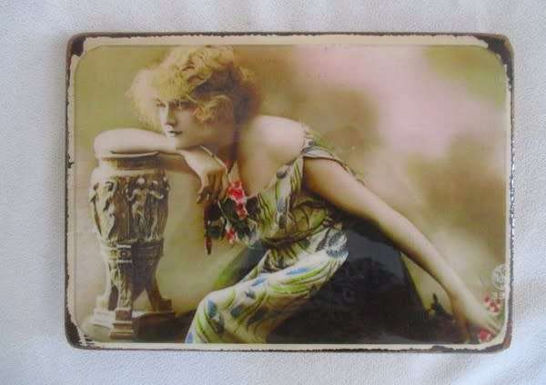 PURE NOSTALGIA - QUALITY WOODEN WALL PLAQUE OF LADY FROM DAYS GONE BY