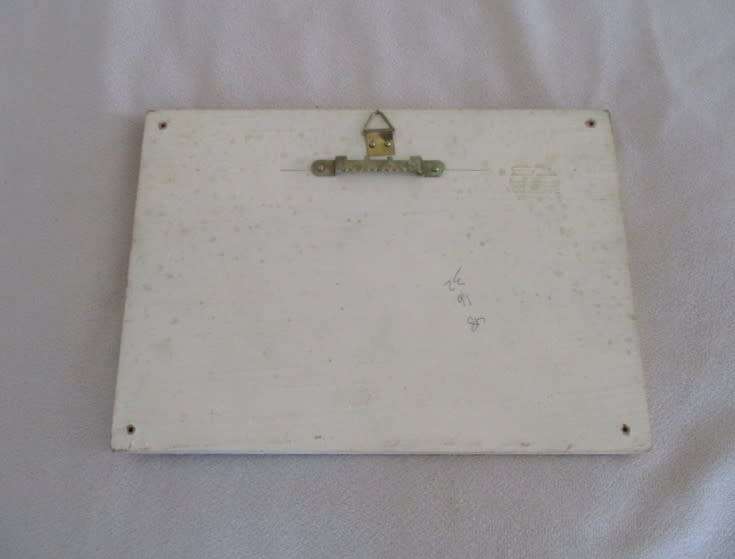 PURE NOSTALGIA - QUALITY WOODEN WALL PLAQUE OF LADY FROM DAYS GONE BY