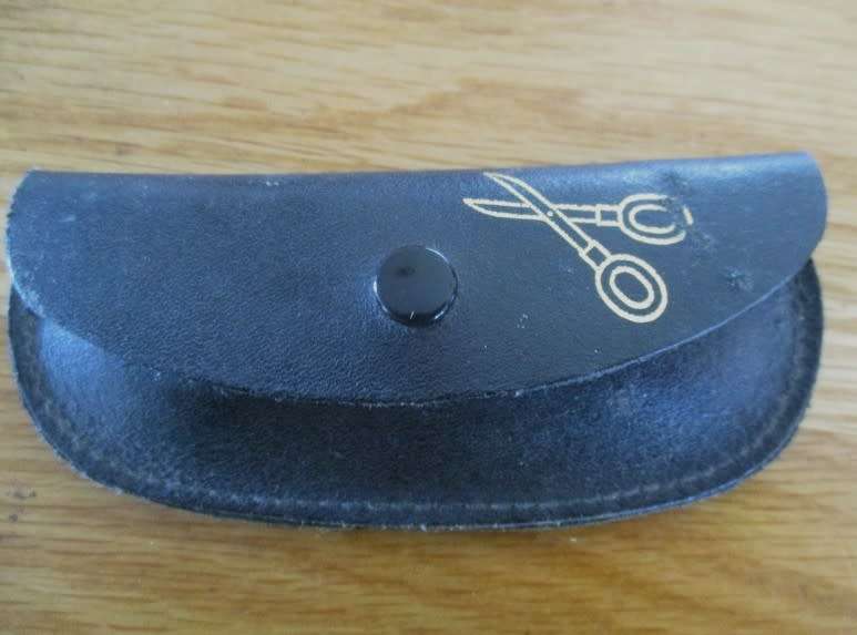 JUST AWESOME!!  VINTAGE SEWING BASKET ON REMOVEABLE FEET/LEGS - PACKED WITH VINTAGE SEWING GOODIES!